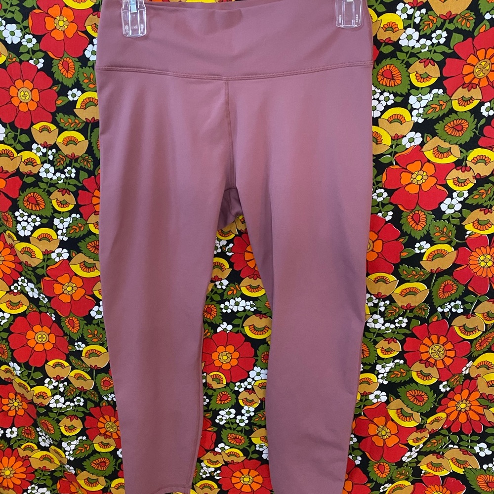 Pink Fabletics Powerhold Leggings